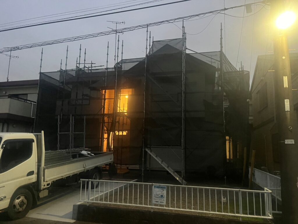 成田市B様邸　足場組み完了！